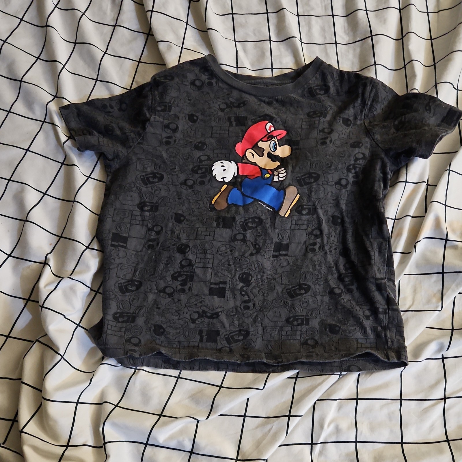 Old Navy Boys Black Mario Graphic Print Short Sleeve T-Shirt Size M (8)