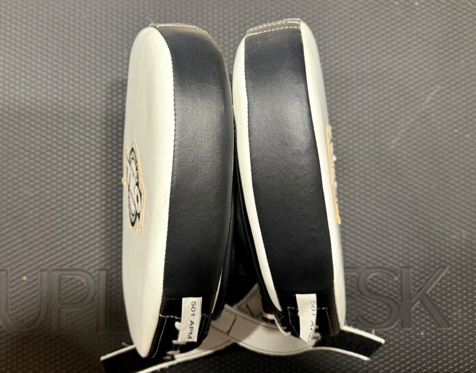 Боксерские ручные тренировочные перчатки для прицела — кожаные с ремешками для пальцев и запястья от TKO - Изображение 3 из 4