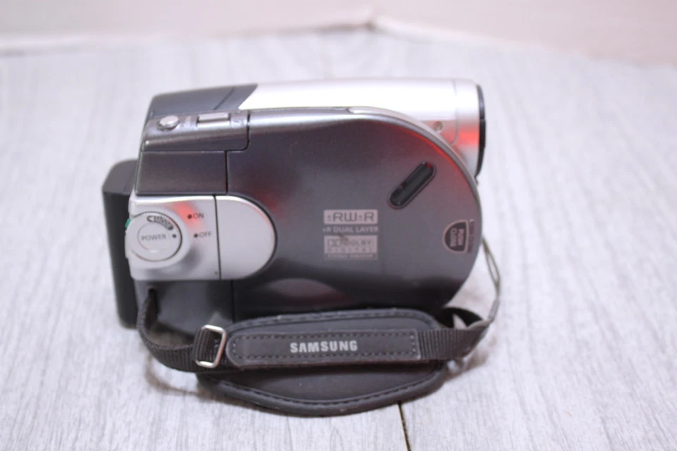 Samsung SC-DC164 Camcorder DVD-R + SD w/ REMOTE, Tested Video Proof Works BUNDLE - Image 4 of 4