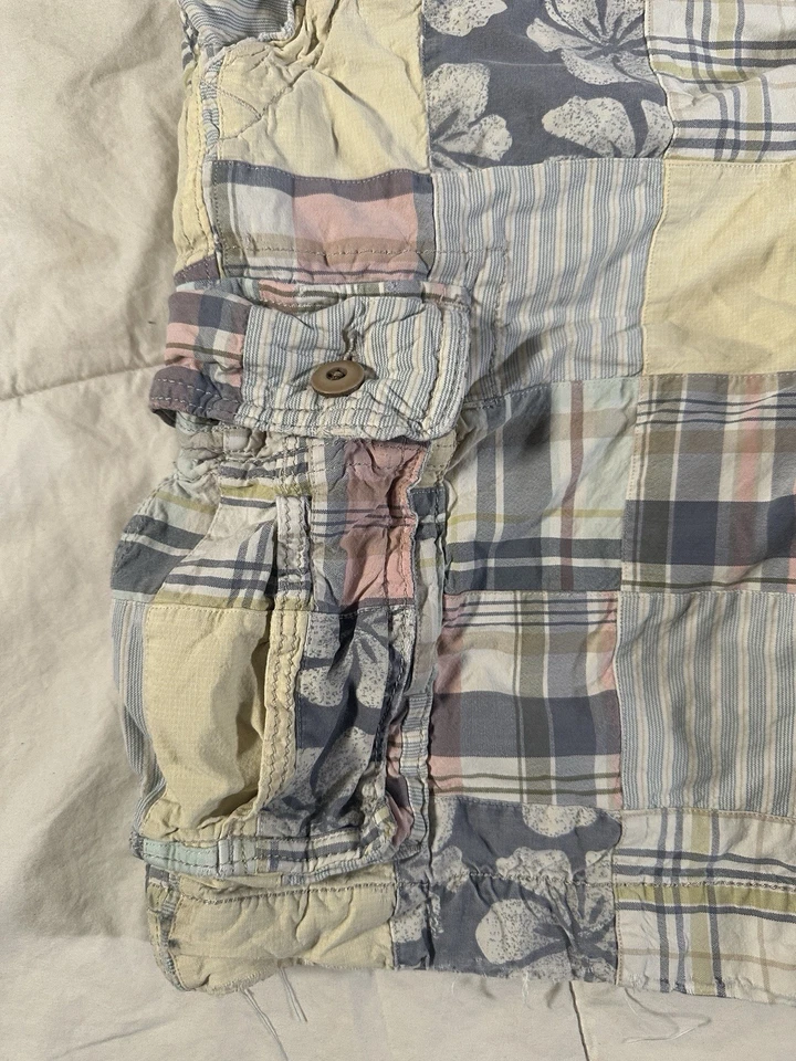 Hollister Cargo Shorts Men Size 32”Patchwork Y2k Vtg Baggy Button Fly Distressed - Image 3 of 4