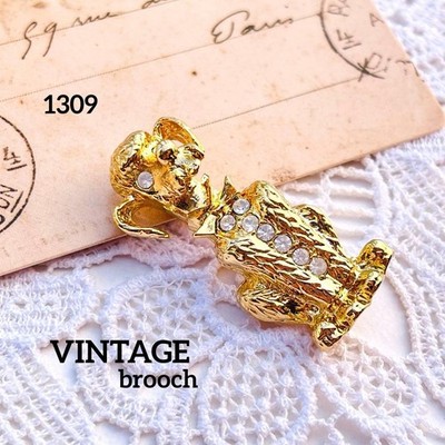 Vintage Dog Poodle Brooch Gold Crystal with Bow Tie, Retro Jewelry