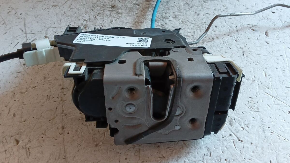 SERRATURA ANTERIORE DESTRA MERCEDES CLA 2015 4 PIN A0997202201