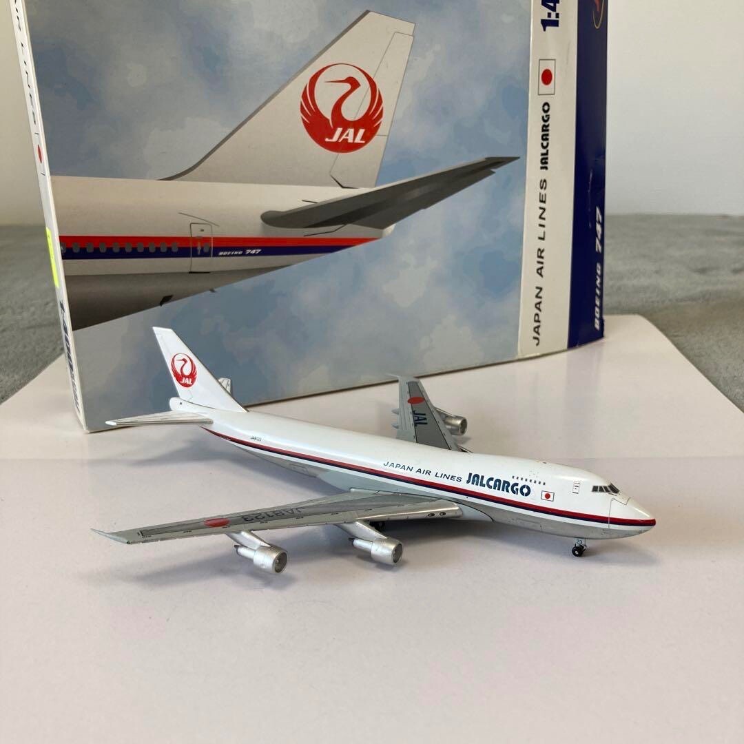 Jet-X Japan Airlines Cargo Boeing B747-200 Freighter 1:400 JAL JA8123 unused