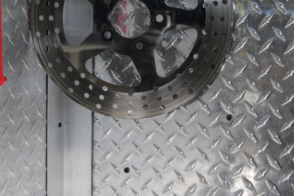 2017 HARLEY-DAVIDSON SOFTAIL DELUXE FLSTN DISCO ROTOR TRASEIRO FERODO 4,91 MM - Imagem 4 de 4