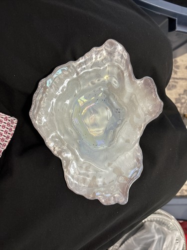 Akcam Turkish Glass Oyster Plate/Bowl Iridescent Pink 6.5" Hand Made