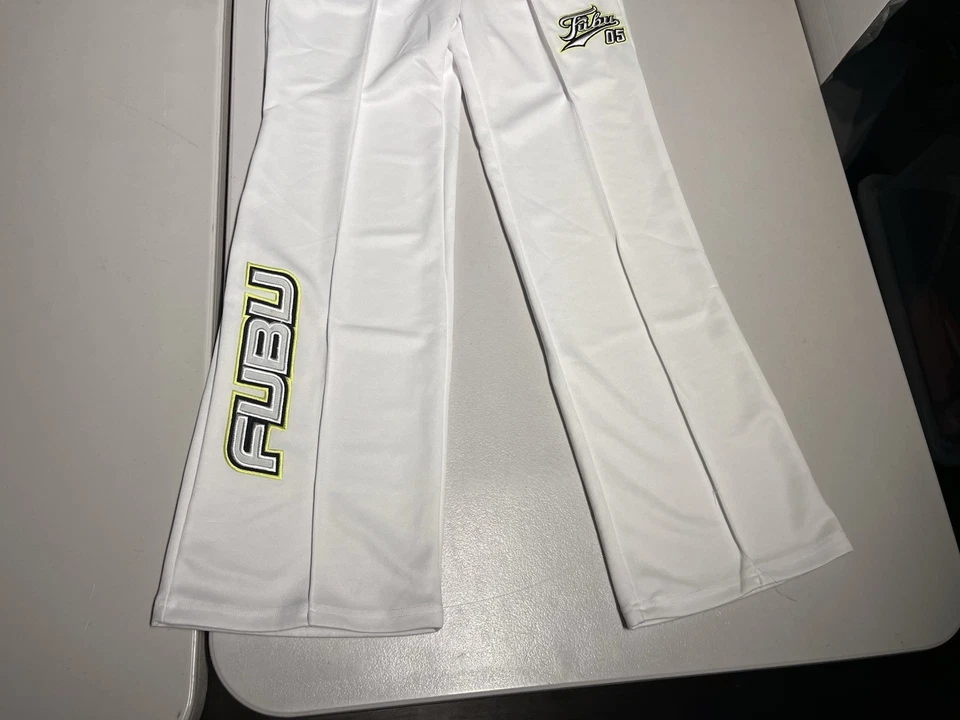 Calça feminina Fubu x Forever 21 pequena branca logotipo trilha poliéster costura interna 30” - Imagem 3 de 4