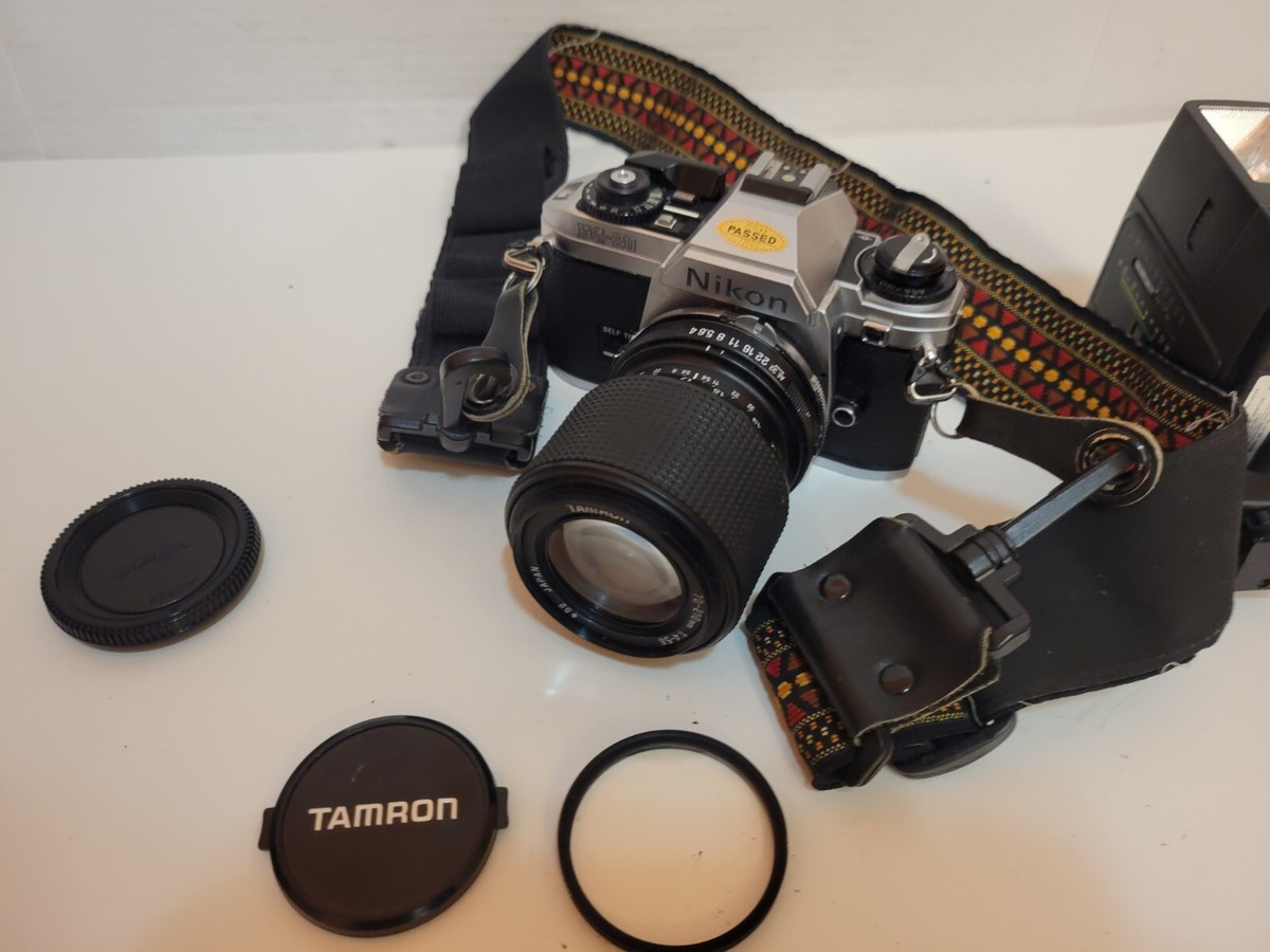 NIKON FG-20 35mm SLR FILM CAMERA With Tamron 70-210mm 1:4-5.6 LENS