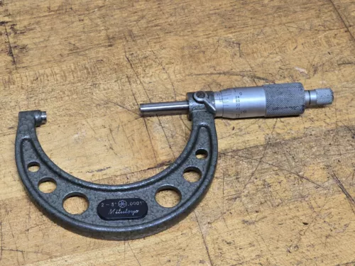 Mitutoyo No. 103-217, 2"- 3" Outside Micrometer .0001” Ratchet Stop Carbide Tip