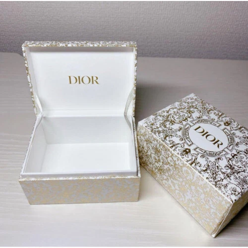 DIOR Platinum Members Only Nouveauté Boîte à Bijoux Vacances 2023 Accessoires Japon