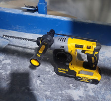 Taladro percutor rotativo DEWALT DCH273N 20V / **Herramienta desnuda**