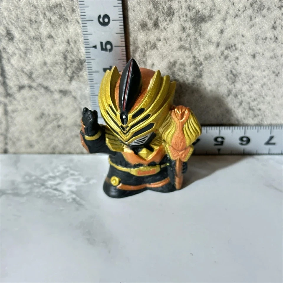 Figura japonesa Ryuki Sofubi Kamen Rider Odin Puppet H1,4"/4 cm 000486 Foto 2 de 4