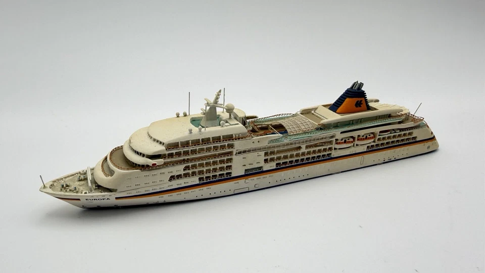Classic Ship Collection CSC 36 MSC Europa German Cruise 1/1250 Waterline Ship