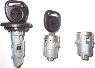 1969 Chevrolet Camaro GM NOS IGNITION LOCK CYLINDER WITHOUT RED DOT CODED E KEY | Chevrolet - Foto 7