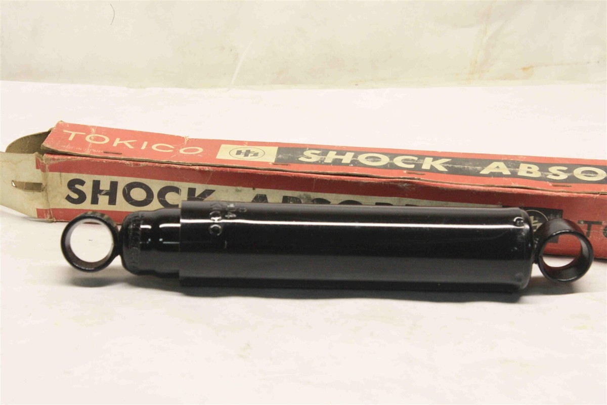 Rear Shock Absorber (1) Tokico 3004 for TOYOTA Stout 48531-39075