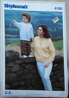 Orig Stylecraft DK Kinder/Erwachsene Pullover Strickjacke Twin Set Strickmuster 4180
