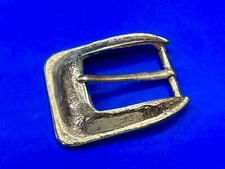 Vintage raised dimensional gold tone replacement belt buckle