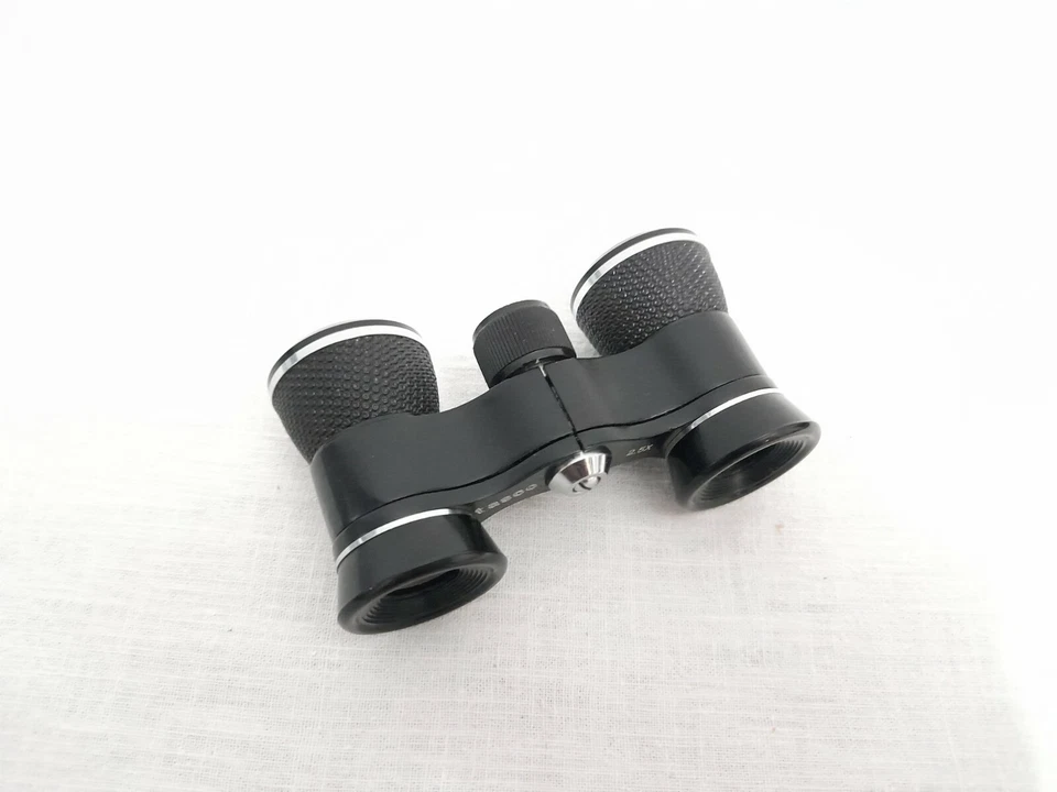 OLD VINTAGE ORIGINAL TASCO 2.5X JAPAN BINOCULARS CRYSTAL CLEAR LENSES WITH CASE - Image 4 of 4