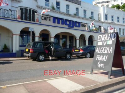 PHOTO  TORQUAY TORBAY ROAD & CAFE MOJO BAR A PLACE TO COME AND WATCH THE ENGLAND