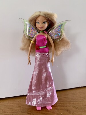 Winx Club Rainbow Mattel Puppe Barbie Flora Dancing Night  mit Wimpern