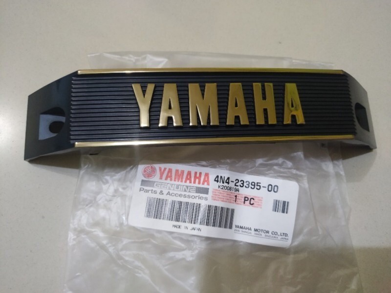 ピアス　No.3514 4N4-23395-00 Yamaha RXS Front Emblem Fork Badge Original JAPAN