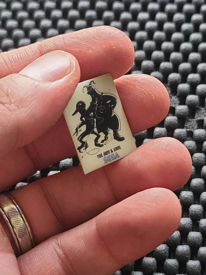 De colección Sega Toe Jam & Earl Pin Insignia 1991 Consola Genesis Lanzamiento Raro CD Promocional Foto 4 de 4