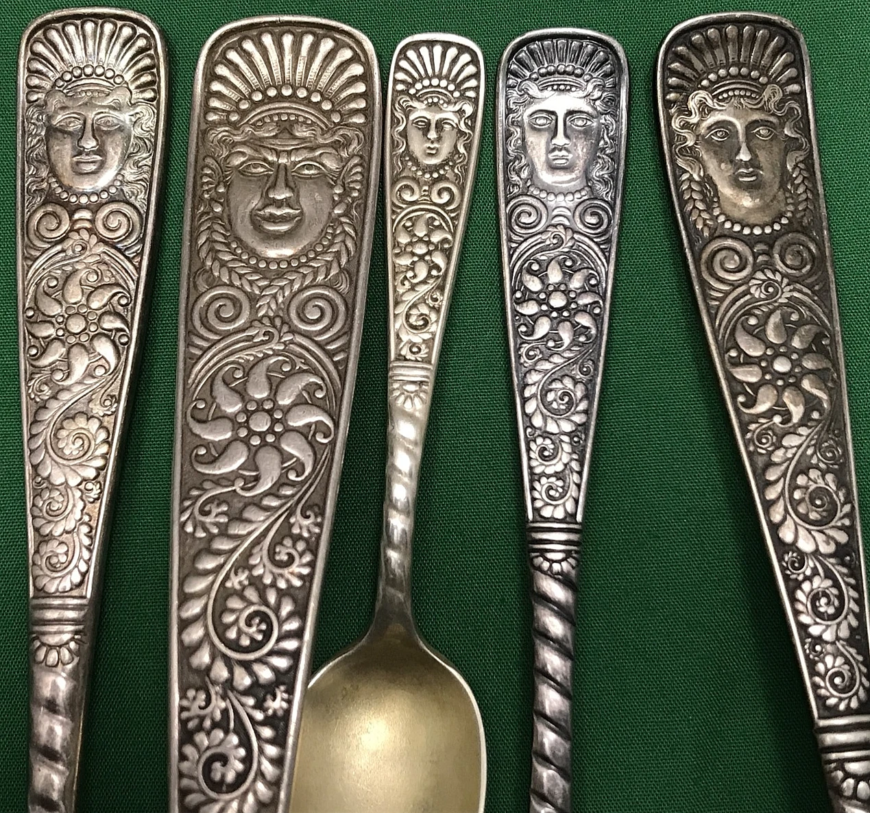 5 Pc 1886 ASSYRIAN HEAD Flatware Mix FORK SPOONS LADLE & CRUMBER by Rogers