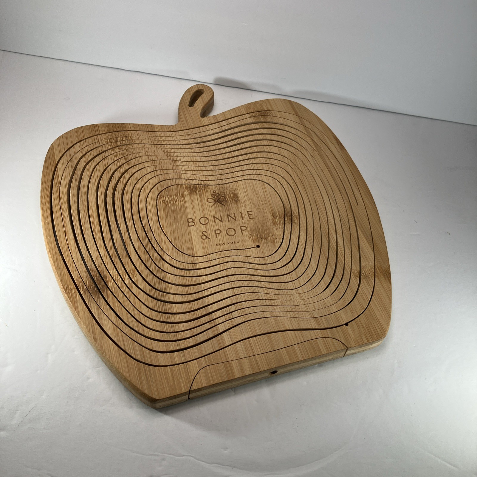 Bonnie And Pop Of New York Wooden Expandable Bowl/Tray Perfect Unused Condition