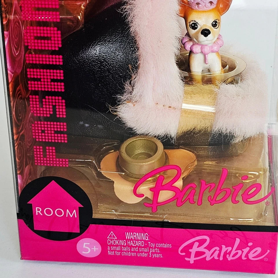 Barbie Fashion Fever Doggie Bed Playset Chihuahua Dog Pink Feathers NIB - 1189 - Image 3 of 4