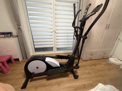 NEUWERTIG--Standfester Crosstrainer Aldi