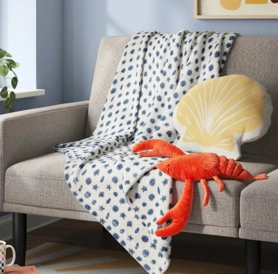 2 pack Room Essentials Seashell Shaped Yellow 16x16'' Throw Pillow