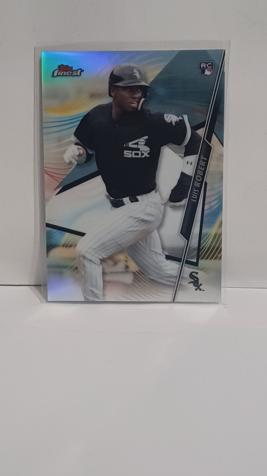 2020 Topps Finest Luis Robert #97 Refractor Rookie (RC)   