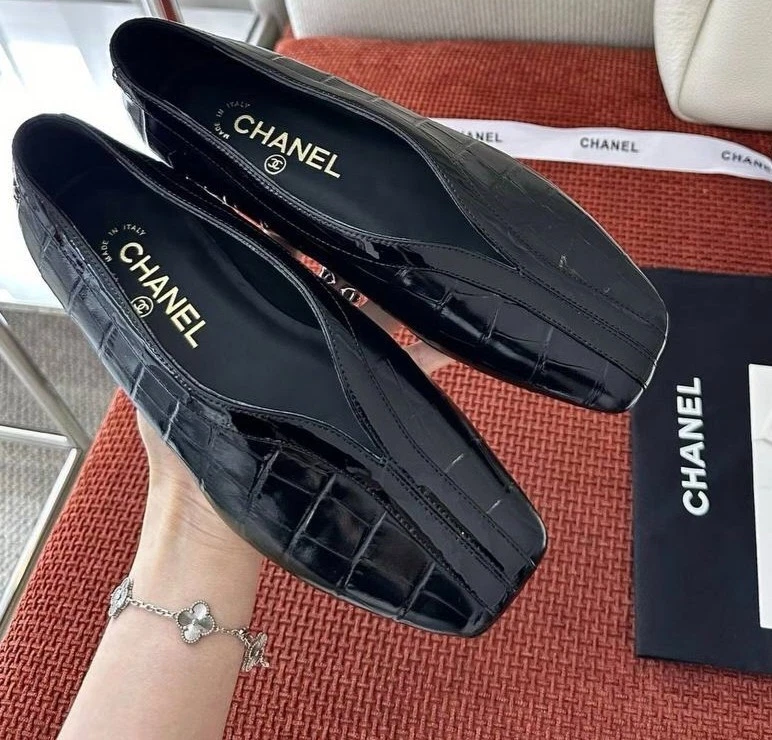 Chanel — Chanel black women's ballet flats crocodile embosed calfskin size 38