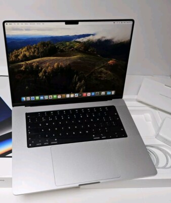 Apple MacBook Pro 16 M1 Max - 64GB - 4TB + Silver- 27 Cycles Apple MacBook Pro 16 M1 Max - 64GB - 4TB + Silver- 27 Cycles