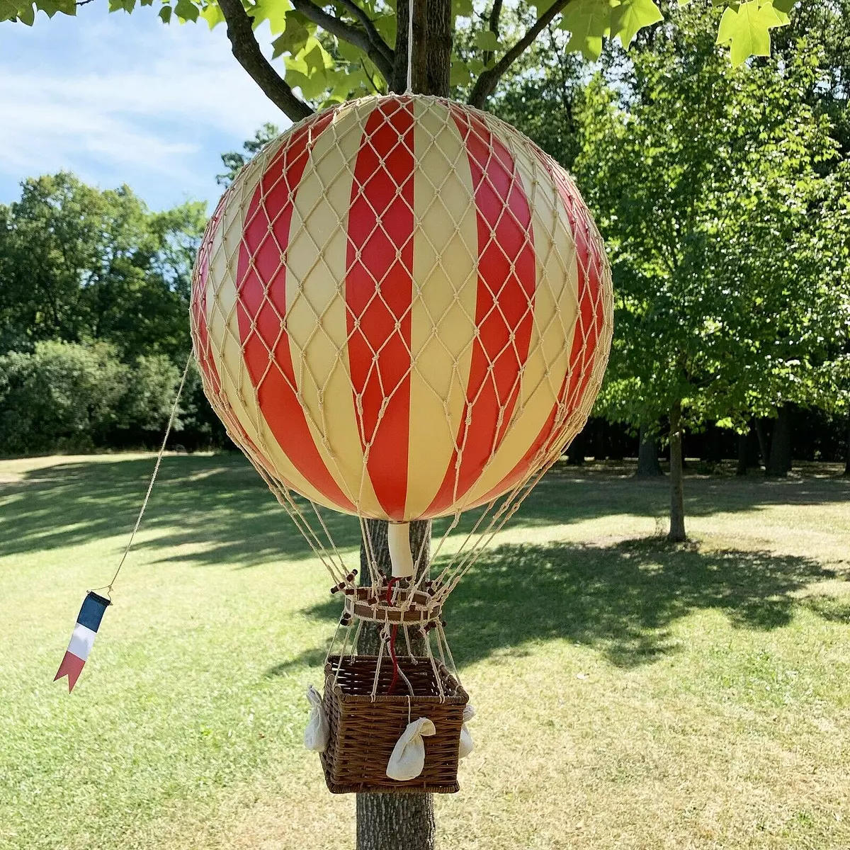 Handcrafted Decorative Baby Kids Room Red Hot Air Balloon Model Home D cor Gift