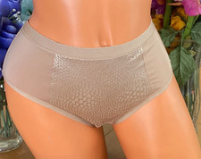 1023 Warner's Large Beige Blissful Hipster Brief Tummy Control Panty 5023
