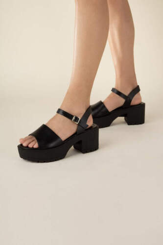 Fortune Dynamic STACIE-S Platform Sandals