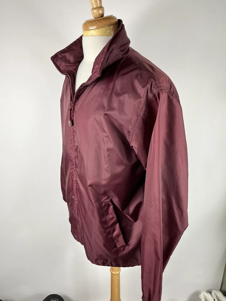 Jaqueta com capuz retrátil Haggar masculina tamanho M manga longa zíper completo - 1099 - Imagem 2 de 4