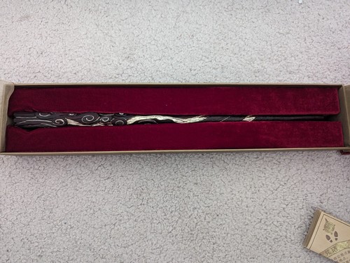 Universal Studios Beijing Harry Potter Limited Edition Interactive Wand New - Picture 6 of 6