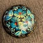 Black Lacquer Breast Pin Brooch Granny Core Flowers Ukraine signed 2” Jewelry — photo 2