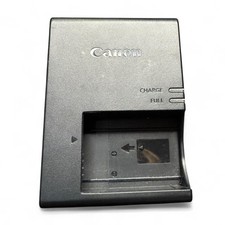 CANON LC-E17 Battery Charger with Fold Out Wall Plug Preowned Untested