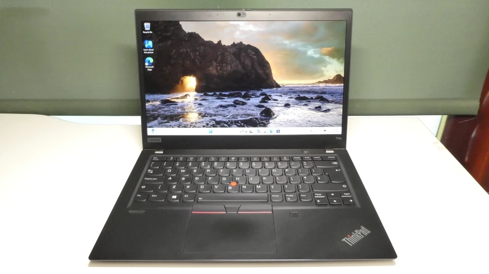 Lenovo ThinkPad T14s G1 · Ryzen 5 PRO 4650U · 16GB · 256GB, photo 1 of 5