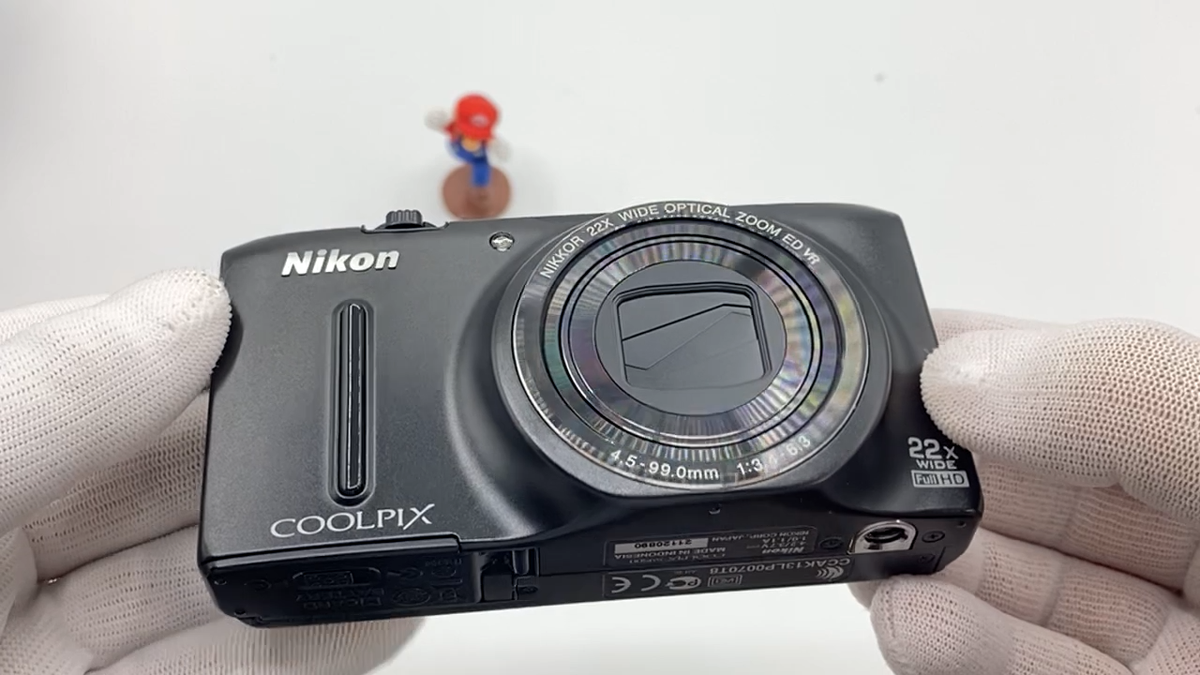 Mint] Nikon Coolpix S9500 Black 18.1MP 22x Digital Camera from