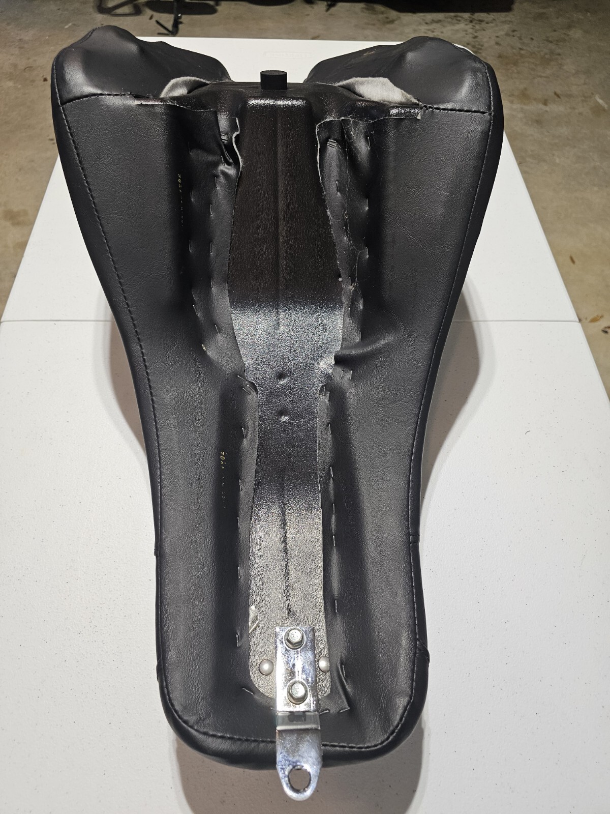 Harley Davidson Softail Badlander Seat FatBoy Heritage Nightrain Like