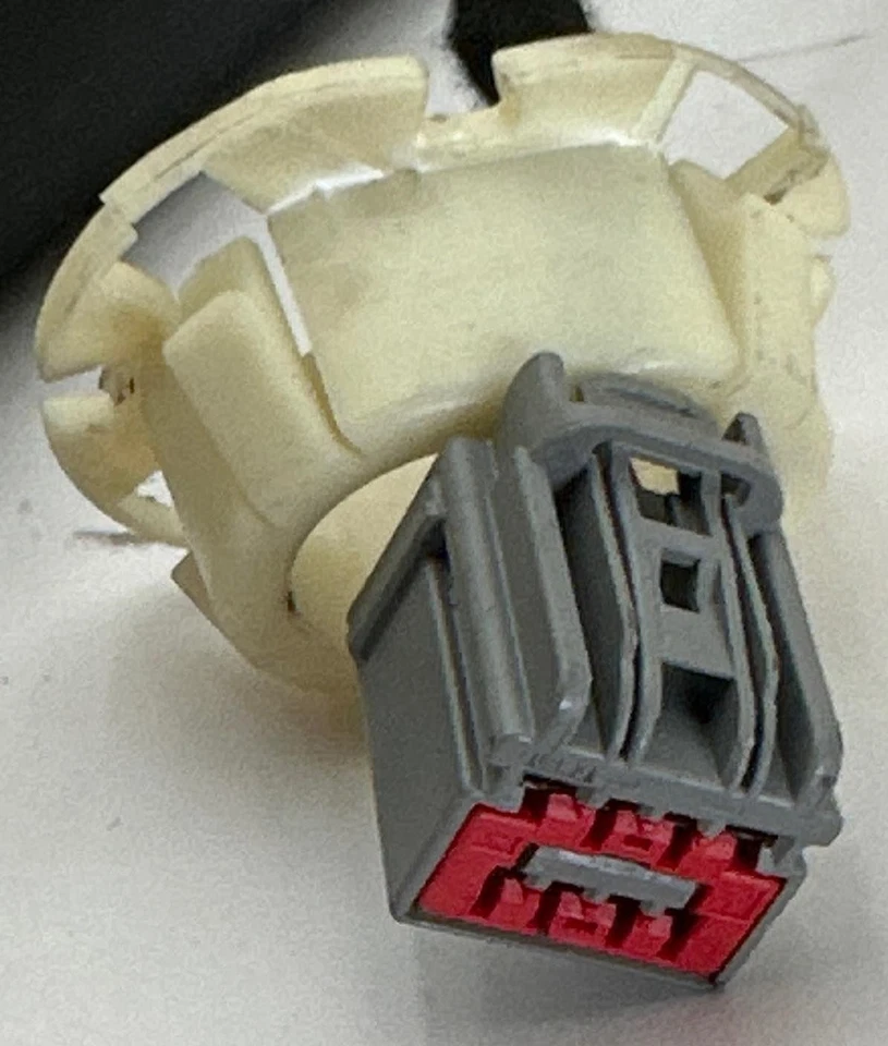 GMC YUKON XL 1500 2015-2020 amortiguadores potencia puerta levadiza puntales OEM 84306929 Foto 2 de 4