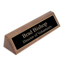 DESK PLATE PERSONALIZED WALNUT NAMEPLATE  2X1...