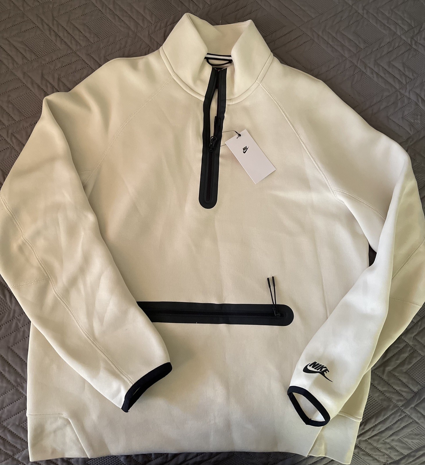 NWT $125 Nike Mens Tech Fleece 1/2 Zip Sweatshirt Beige Size Small FB7998-234