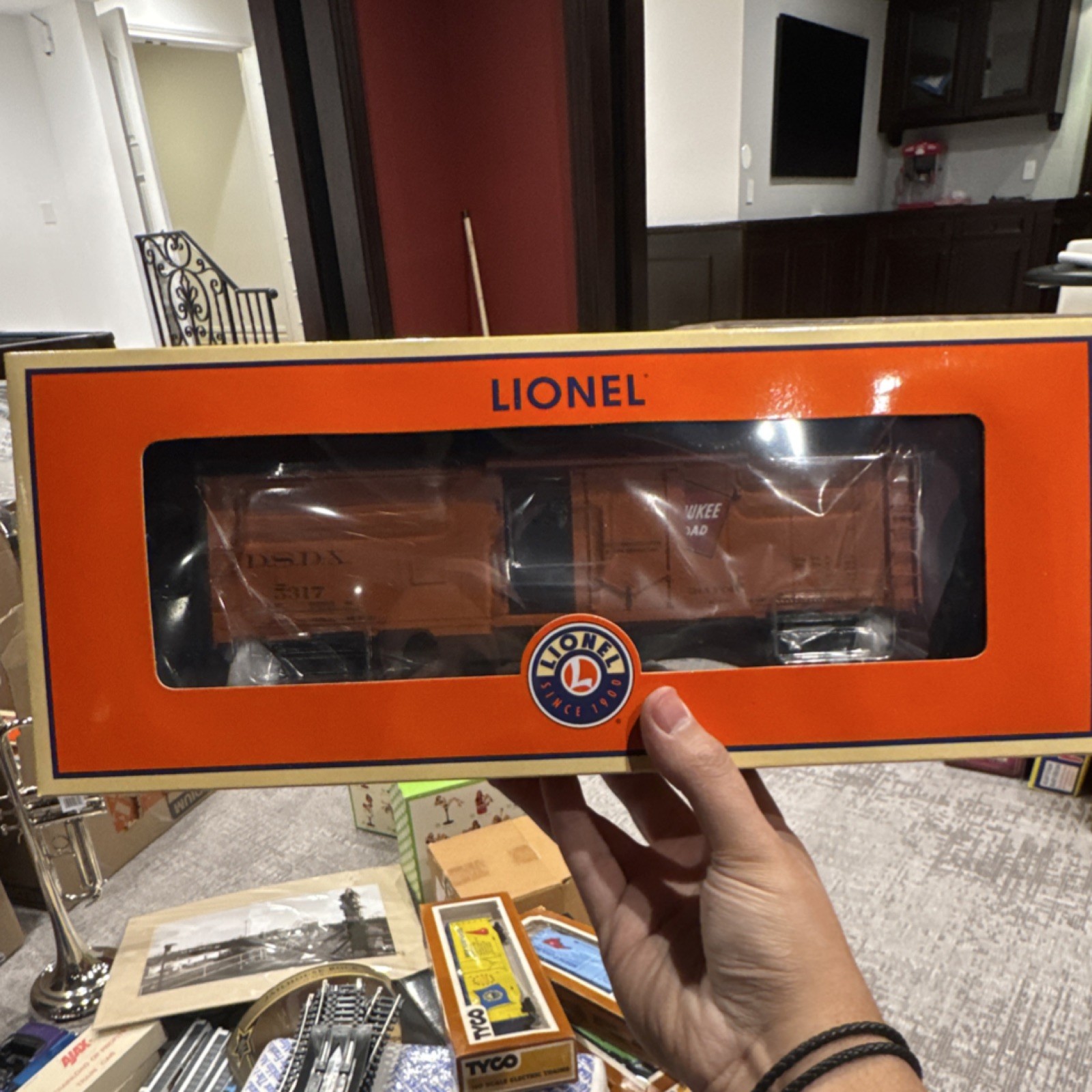 Click here to see eBay Auction