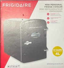 Mini refrigerador personal Frigidaire 6 latas/4 litros - negro