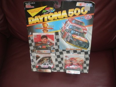 Nascar 1992 Daytona 500 winner circle set