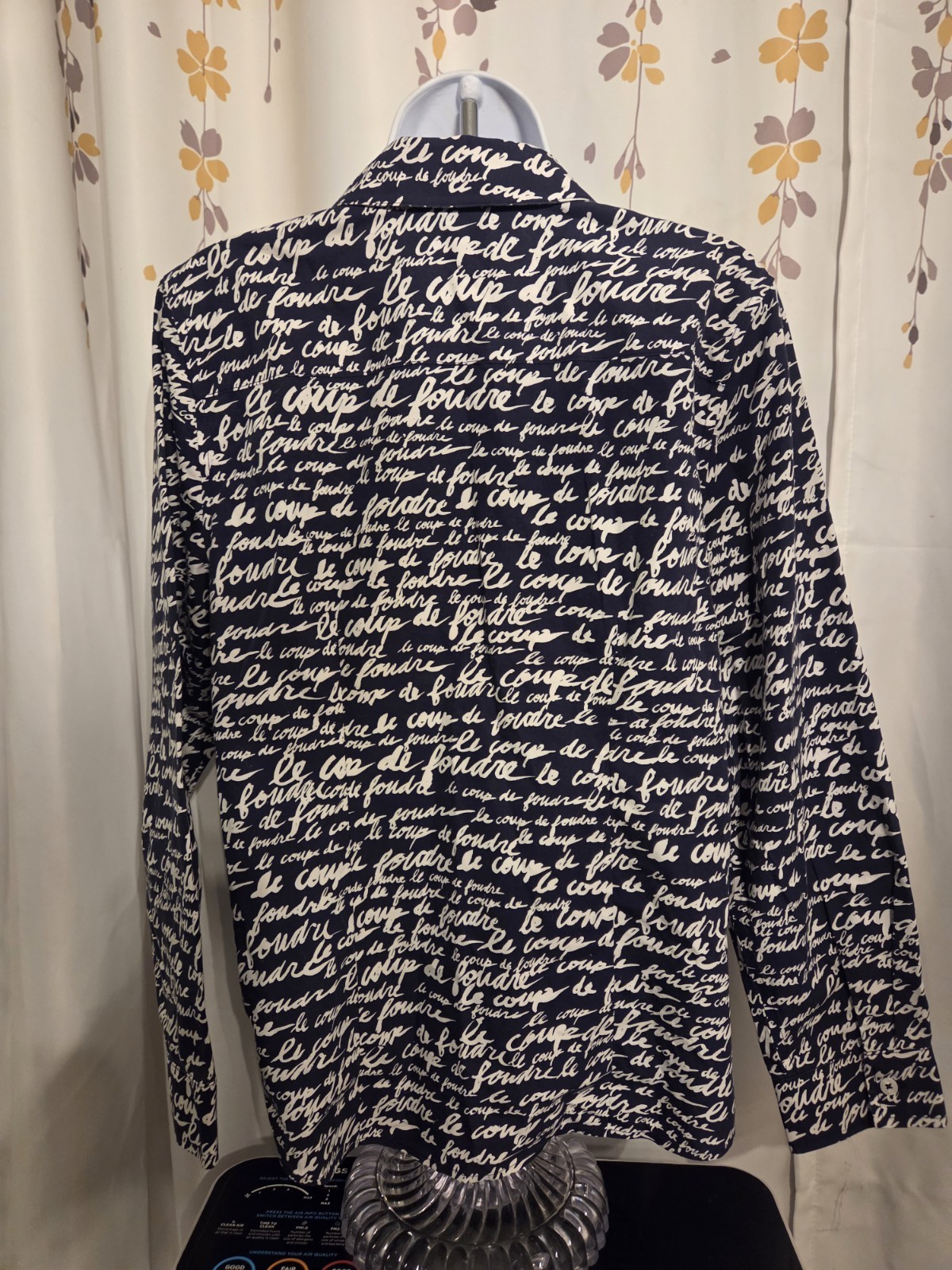 Chico's script print non-iron button-up shirt, na… - image 4